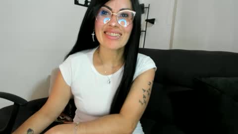 tania online show from May 7, 7:17 pm