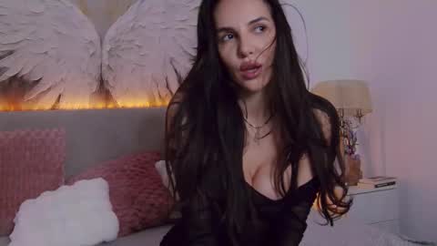 Tania Amore online show from December 18, 8:24 pm