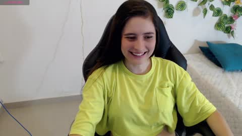 Tania  online show from February 7, 5:51 pm