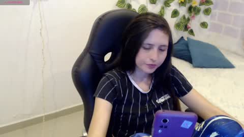 Tania  online show from February 1, 3:18 pm