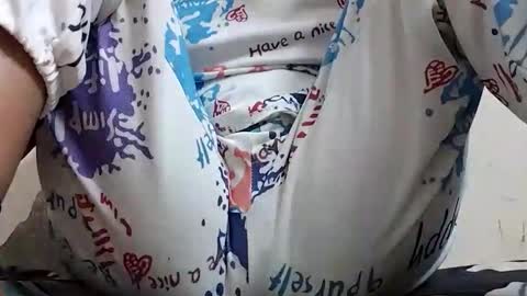taniya_roy4628 online show from May 6, 7:01 am