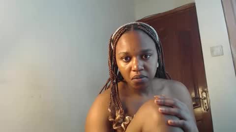 tania online show from November 26, 12:22 am