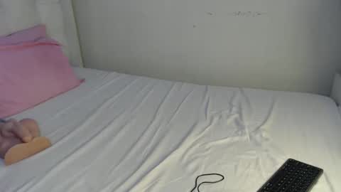 tania online show from March 12, 8:11 pm