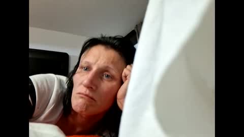 tastypeach6989 online show from May 16, 12:02 am