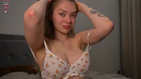 Im Sabrina NEXT LIVE  Tuesday online show from March 31, 4:51 pm