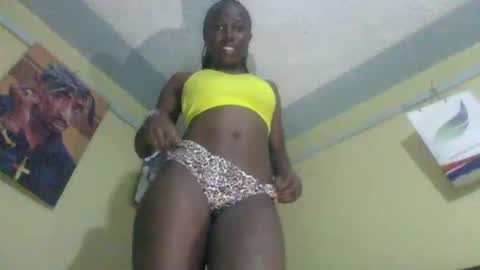 Snapshot of tat493864 chatting on October 15, 4:09 pm tat493864 online show from October 15, 4:09 pm