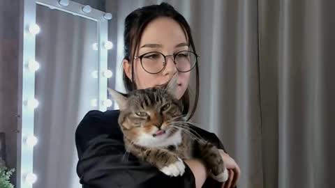 Tate online show from October 5, 6:13 pm