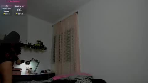 Snapshot of tatiannaz chatting on October 7, 10:03 pm Tatianna online show from October 7, 10:03 pm