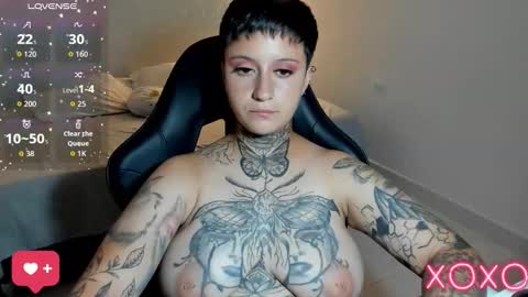 jess online show from October 25, 9:43 pm