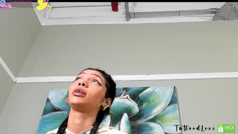 tattoedlexi_ online show from May 14, 9:04 am