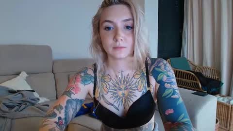 tattoobbgirl online show from February 28, 6:18 pm