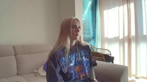 tattoobbgirl online show from May 26, 4:17 pm
