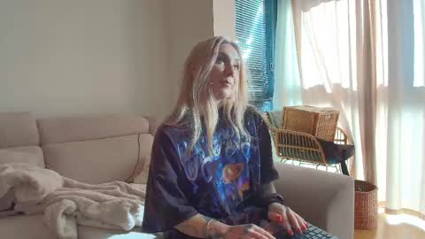 tattoobbgirl online show from May 16, 4:17 pm