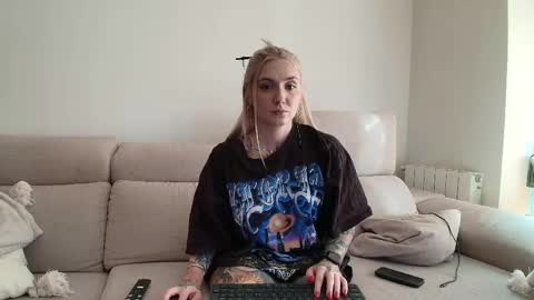 tattoobbgirl online show from May 23, 2:59 pm