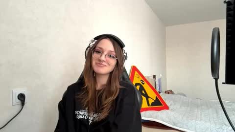 Emma online show from January 13, 2:39 am