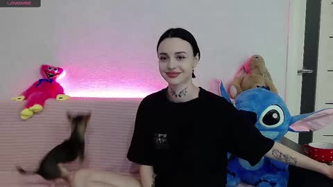 Taya online show from March 4, 7:54 pm