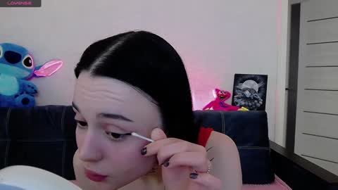 Taya online show from December 11, 12:02 pm