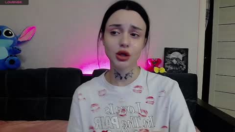 Taya online show from December 17, 6:09 pm