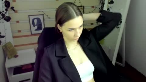 Tayla online show from April 5, 6:12 am