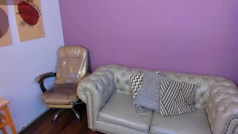 Taylor Bennet online show from October 13, 12:08 pm