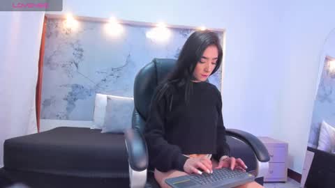 Snapshot of taylor_evanss1 chatting on September 18, 11:53 am Taylor online show from September 18, 11:53 am