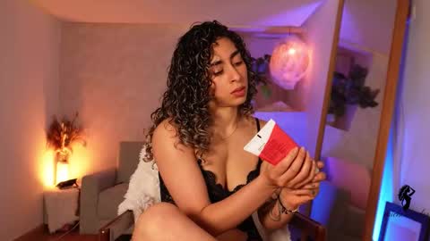 taylormichell online show from November 9, 9:00 pm