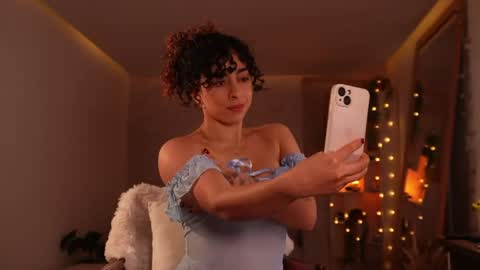 taylormichell online show from May 19, 7:32 pm