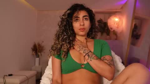 taylormichell online show from February 8, 11:36 am