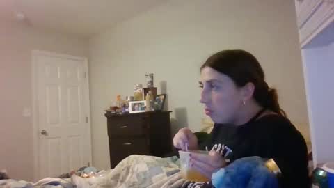 taylorslay online show from May 6, 12:47 am