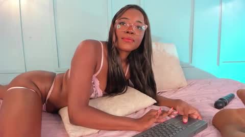 taylor online show from February 20, 12:39 pm