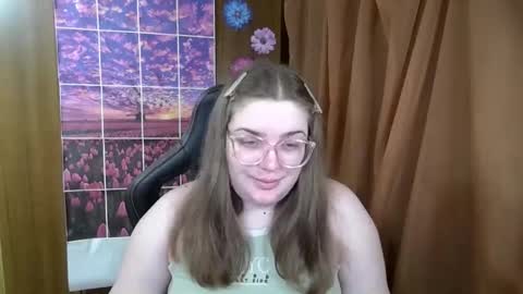 Teasing Dora online show from May 1, 9:40 pm