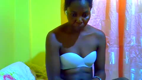 teddyquinsly28 online show from April 8, 9:00 am