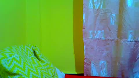 teddyquinsly28 online show from March 24, 7:08 pm