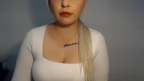 Teeyara  online show from January 6, 5:38 pm