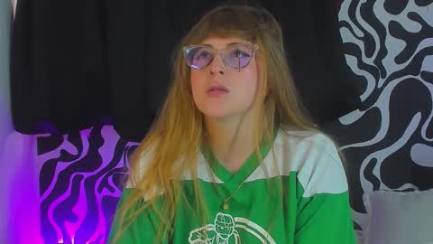 tekila__ online show from September 9, 6:51 pm