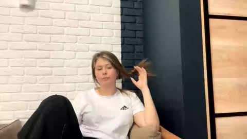 Lana online show from March 24, 7:25 am