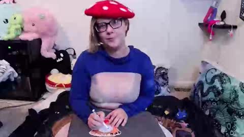 Pixie Pix or Pickle online show from November 3, 11:09 pm