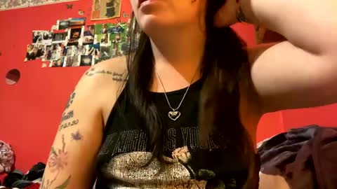 Teresa online show from February 4, 3:47 pm