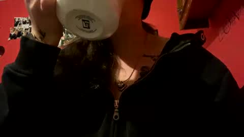 Teresa online show from February 5, 2:59 pm