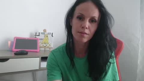 teressa_lovee online show from May 18, 12:22 pm