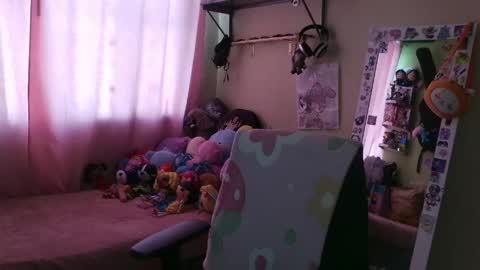 Terra Elowen online show from May 14, 2:23 pm