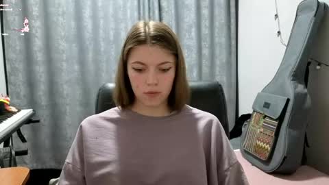 Anny Simpson online show from May 21, 8:29 pm