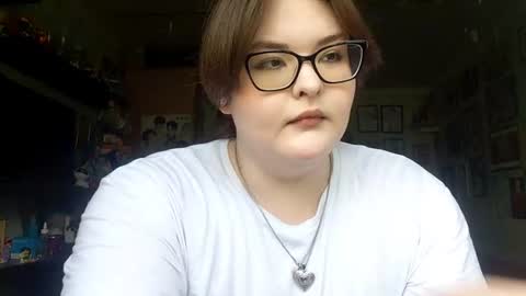 Emily online show from July 14, 8:41 am