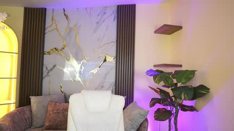 Tessa Fox online show from April 4, 7:13 pm