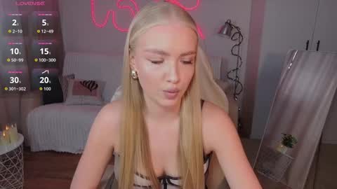 TessaHamilton online show from February 27, 10:26 am