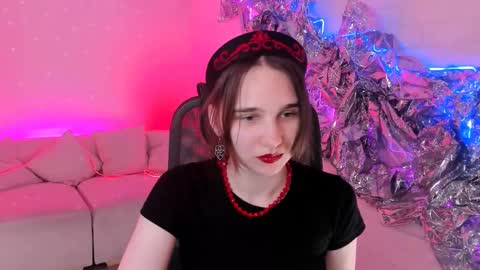 Tessa online show from December 2, 9:22 am