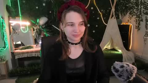 Tessa online show from April 18, 9:34 am
