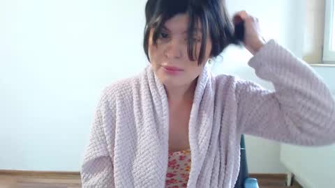 naughty tess online show from January 3, 9:04 am