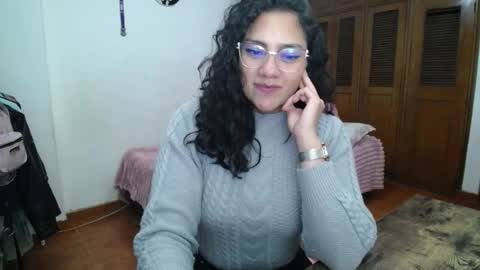 Snapshot of thaliacooper chatting on September 20, 11:36 pm online show from September 20, 11:36 pm