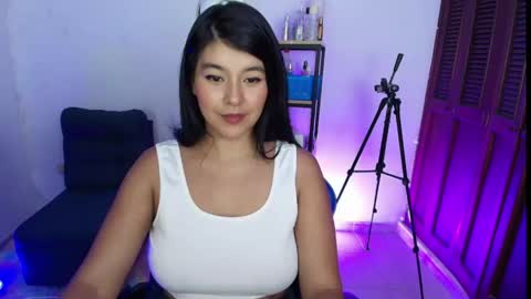 Thaliana0498 online show from May 16, 1:52 am